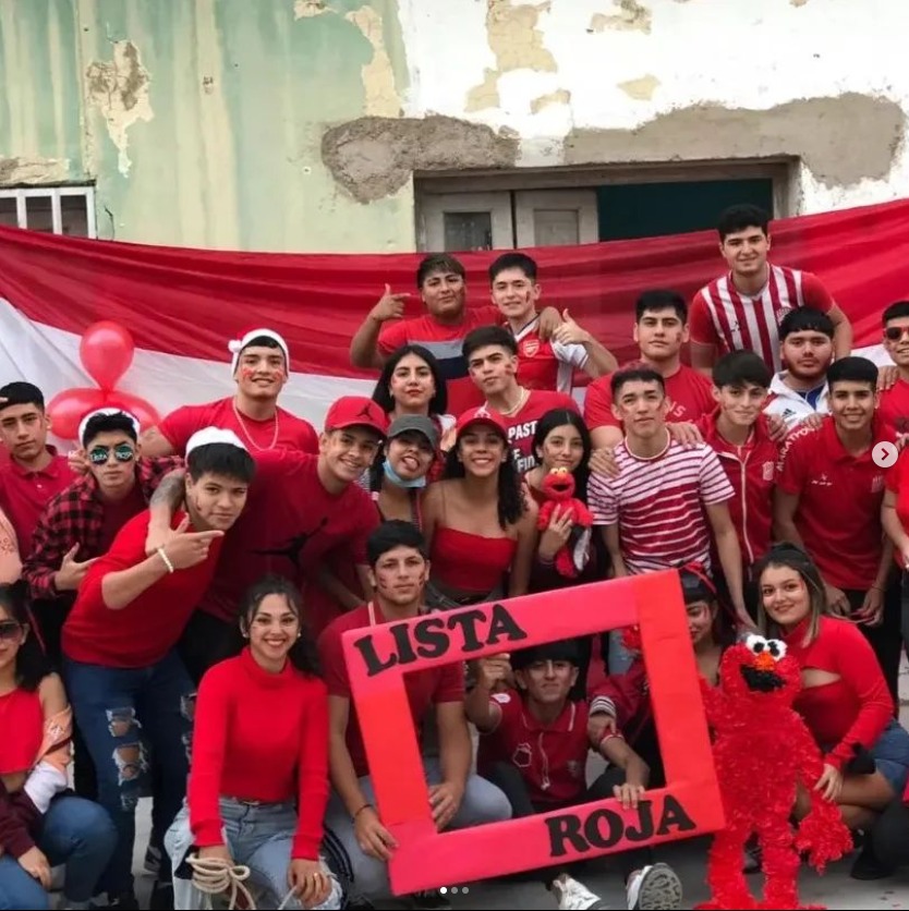 Foto de los estudiantes de la lista Roja