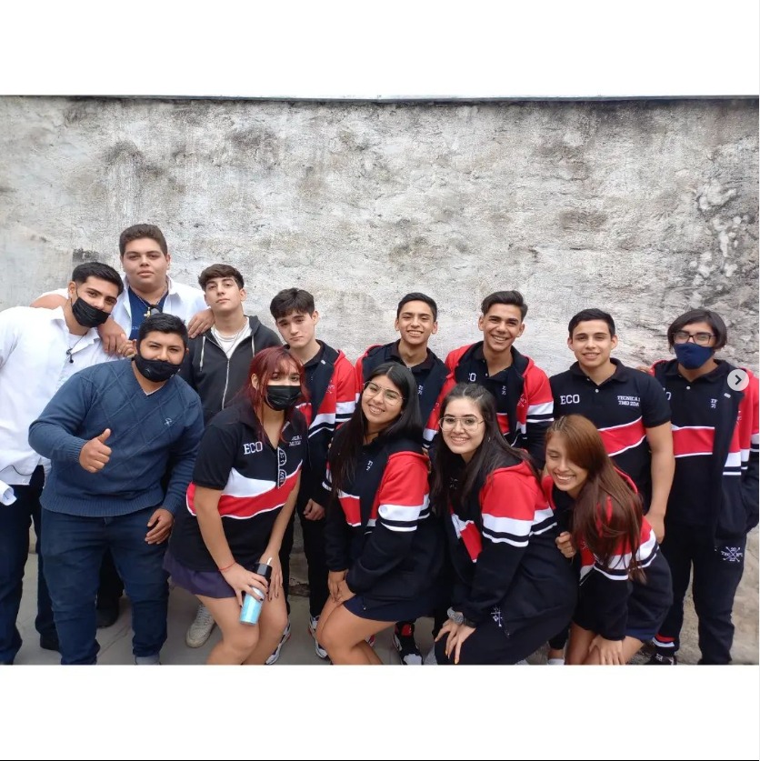 Foto de los estudiantes de la lista Rosa